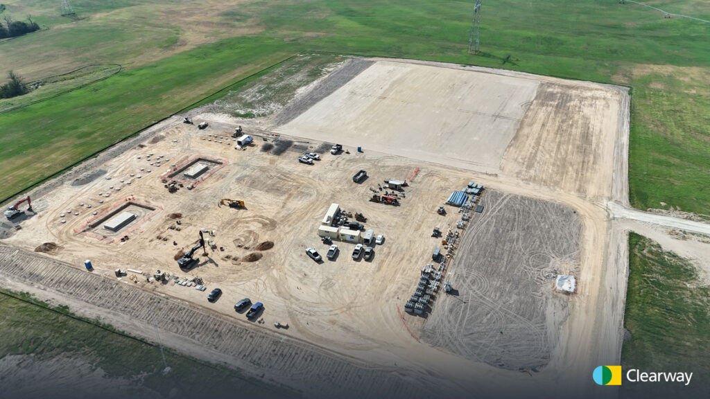 Clearway Closes Financing & Begins Construction on Pine Forest Solar and Grid-Enhancing Pine Forest Energy Storage Projects in Texas